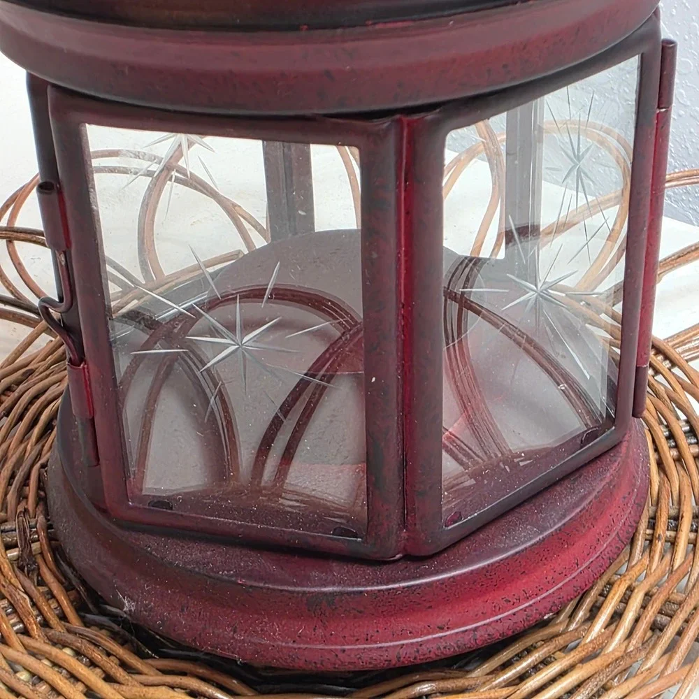 Rustic Burgundy Red Metal‎ Heart Lantern Etched Glass Tea Light Holder